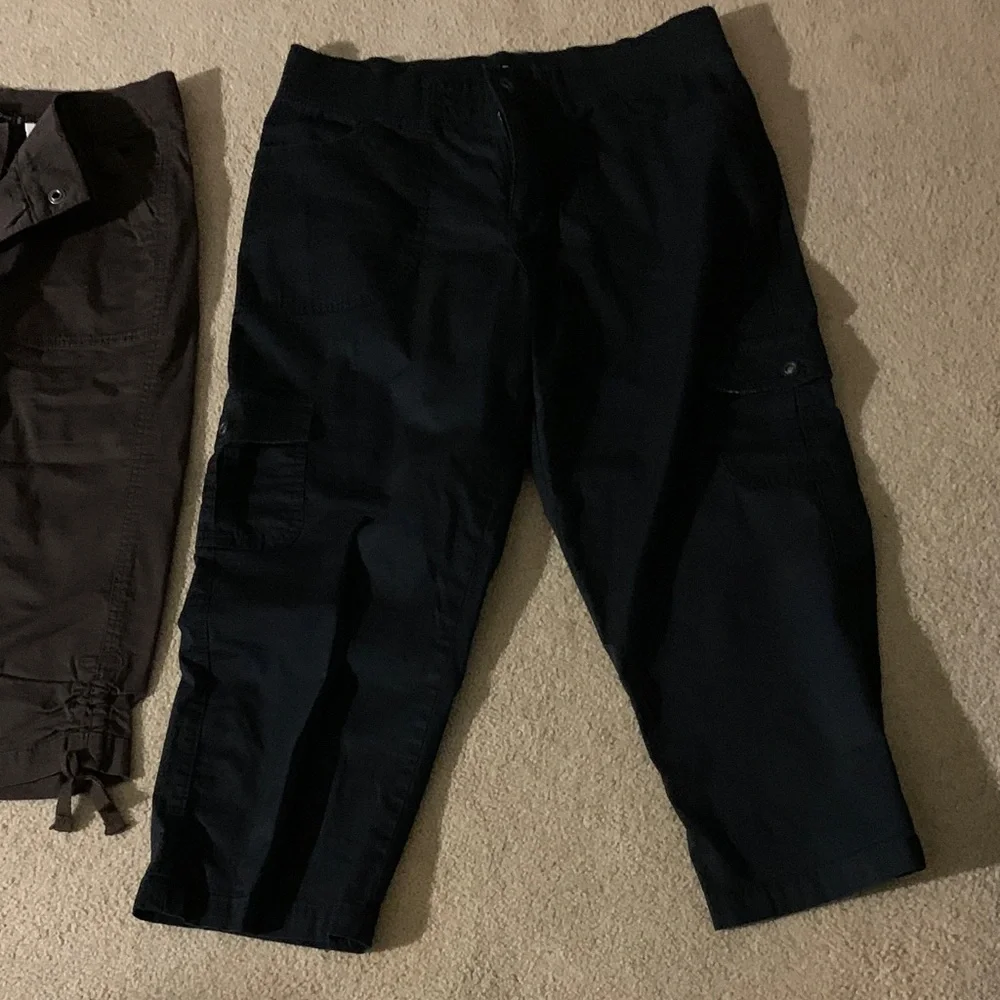 Lee Black Cargo Pants for Women 2 Pair one Black 1 Brown. $6.00 for Both - Picture 2 of 10